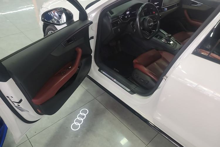 Used Audi A4L 2022 40 TFSI Luxury Dynamic Model Driver Seat