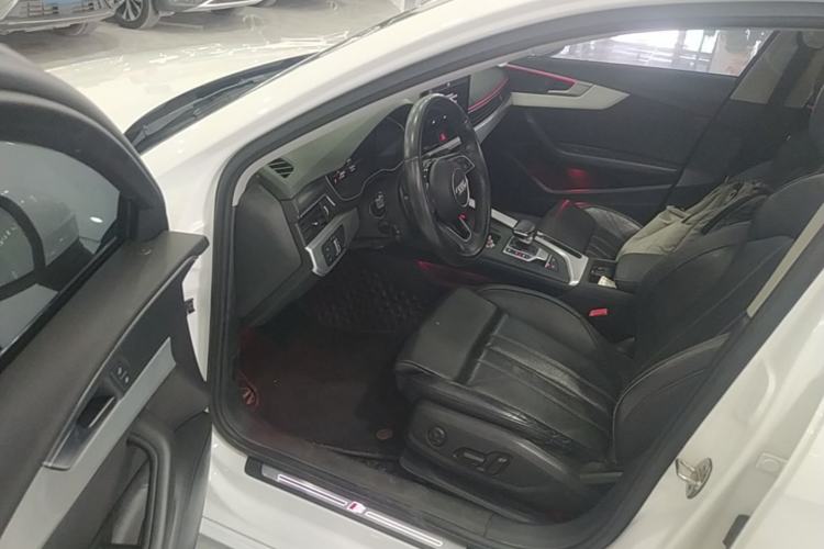 Used Audi A4L 2022 40 TFSI Fashion Dynamic Model Driver Seat