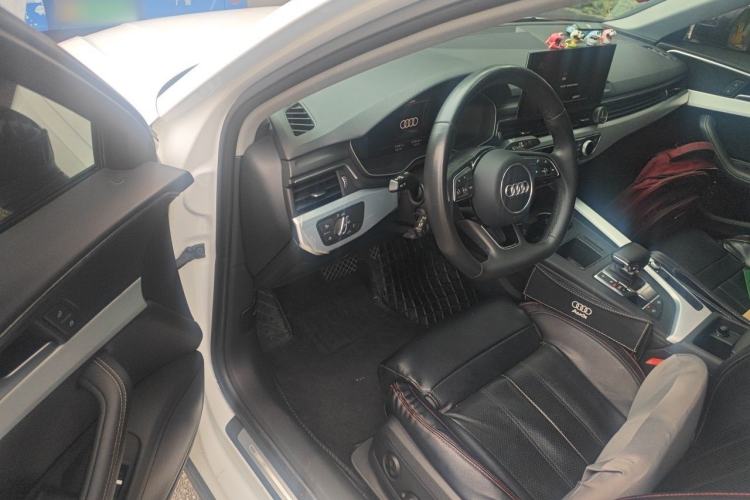 Used Audi A4L 2022 40 TFSI Luxury Dynamic Model Driver Seat