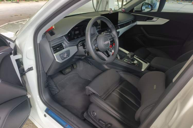 Used Audi A4L 2022 40 TFSI Fashion Dynamic Model Driver Seat