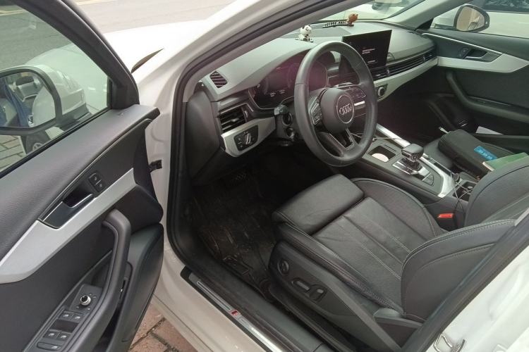 Used Audi A4L 2022 40 TFSI Luxury Dynamic Model Driver Seat