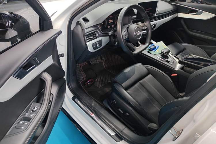 Used Audi A4L 2022 40 TFSI Luxury Dynamic Model Driver Seat