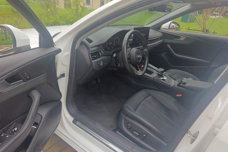Used Audi A4L 2022 40 TFSI Luxury Prestige Edition Driver Seat