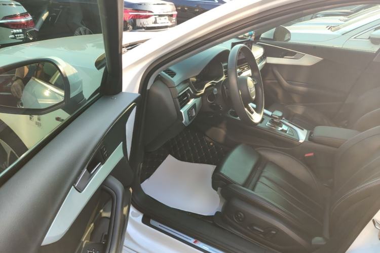 Used Audi A4L 2022 40 TFSI Fashion Dynamic Model Driver Seat