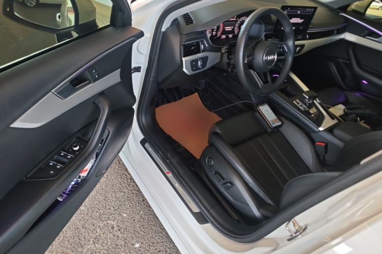 Used Audi A4L 2022 40 TFSI Fashion Dynamic Model Driver Seat