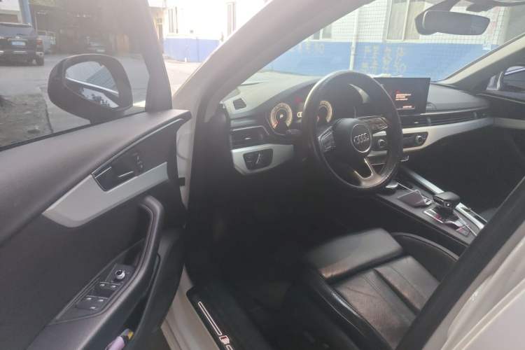 Used Audi A4L 2022 40 TFSI Fashion Dynamic Model Driver Seat