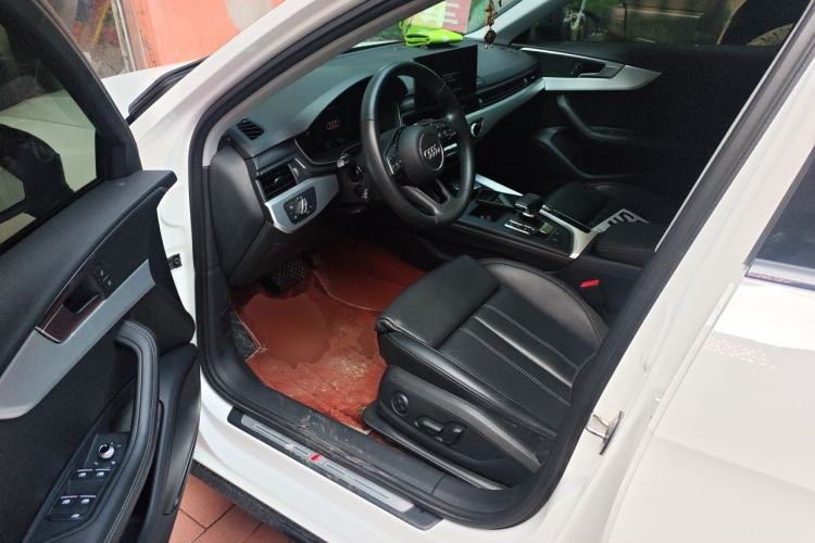 Used Audi A4L 2022 40 TFSI Luxury Dynamic Model Driver Seat