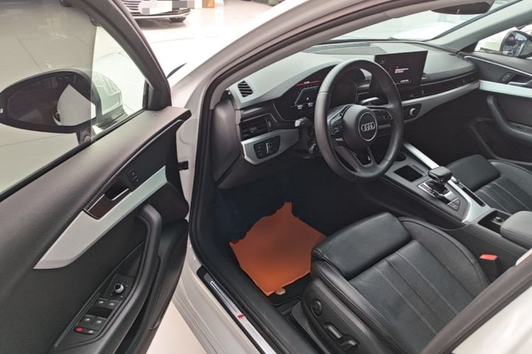 Used Audi A4L 2022 40 TFSI Fashion Dynamic Model Driver Seat