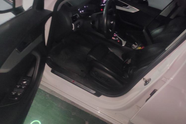 Used Audi A4L 2022 40 TFSI Fashion Dynamic Model Driver Seat