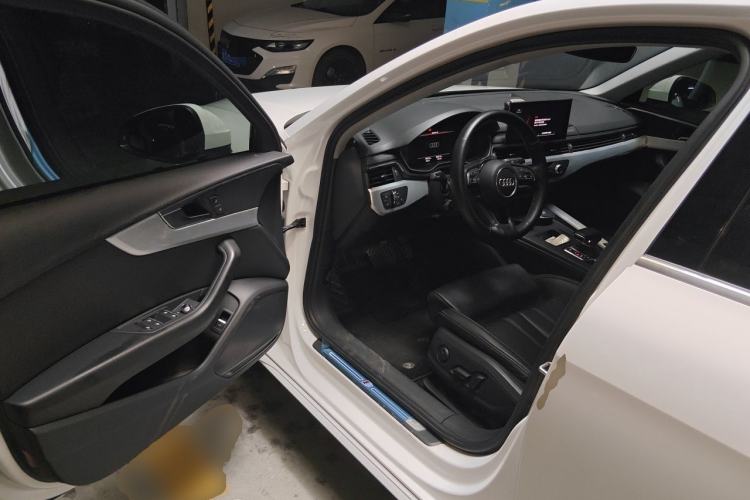 Used Audi A4L 2022 40 TFSI Fashion Dynamic Model Driver Seat