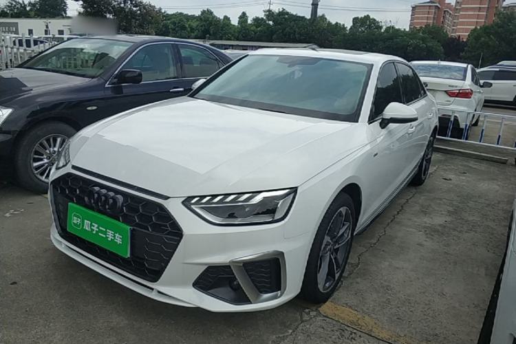 Gebrauchter Audi A4L 2022 40 TFSI Fashion Dynamic Model Guazi used car, China used car export, Used car for sale, Used cars, Cheapest cars for sale