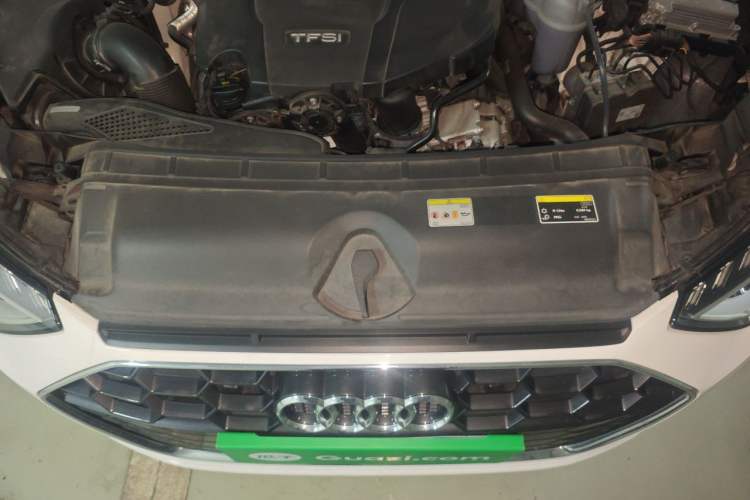 Used Audi A4L 2022 40 TFSI Fashion Dynamic Model Engine Bay