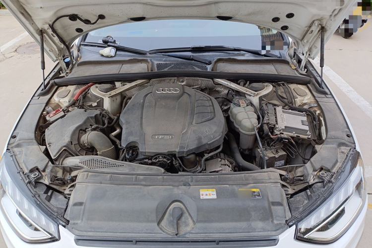 Used Audi A4L 2022 40 TFSI Fashion Dynamic Model Engine Bay