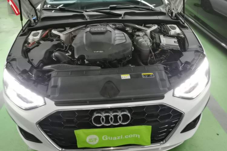 Used Audi A4L 2022 40 TFSI Fashion Dynamic Model Engine Bay