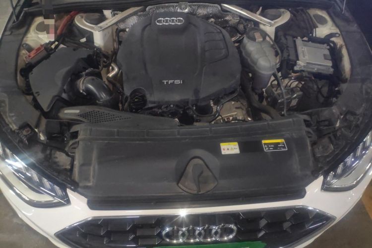 Used Audi A4L 2022 40 TFSI Fashion Dynamic Model Engine Bay