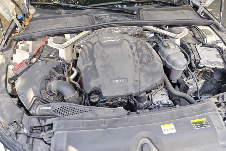 Used Audi A4L 2022 40 TFSI Luxury Dynamic Model Engine Bay