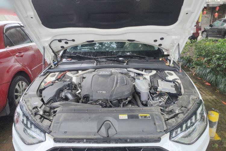 Used Audi A4L 2022 40 TFSI Fashion Dynamic Model Engine Bay