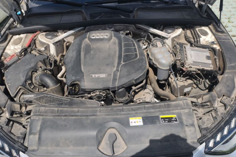 Used Audi A4L 2022 40 TFSI Fashion Dynamic Model Engine Bay
