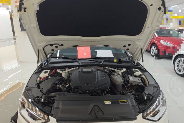 Used Audi A4L 2022 40 TFSI Luxury Dynamic Model Engine Bay