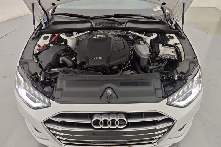 Used Audi A4L 2022 40 TFSI Luxury Prestige Edition Engine Bay