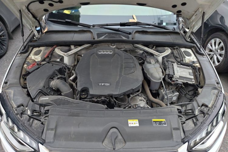 Used Audi A4L 2022 40 TFSI Fashion Dynamic Model Engine Bay