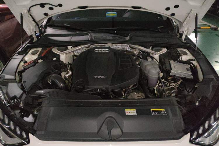 Used Audi A4L 2022 40 TFSI Stylish and Elegant Edition Engine Bay