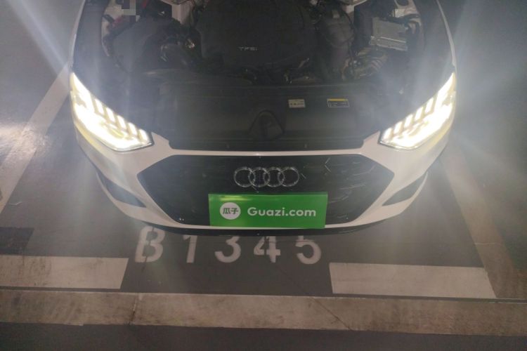Used Audi A4L 2022 40 TFSI Luxury Dynamic Model Engine Bay