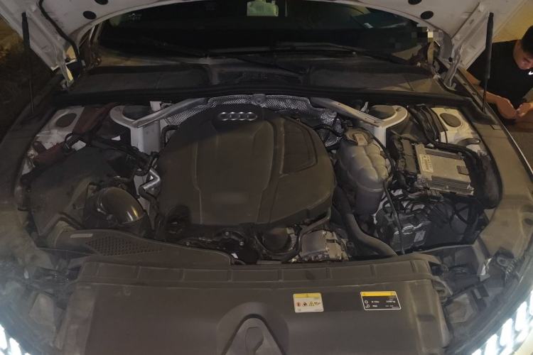 Used Audi A4L 2022 40 TFSI Luxury Prestige Edition Engine Bay