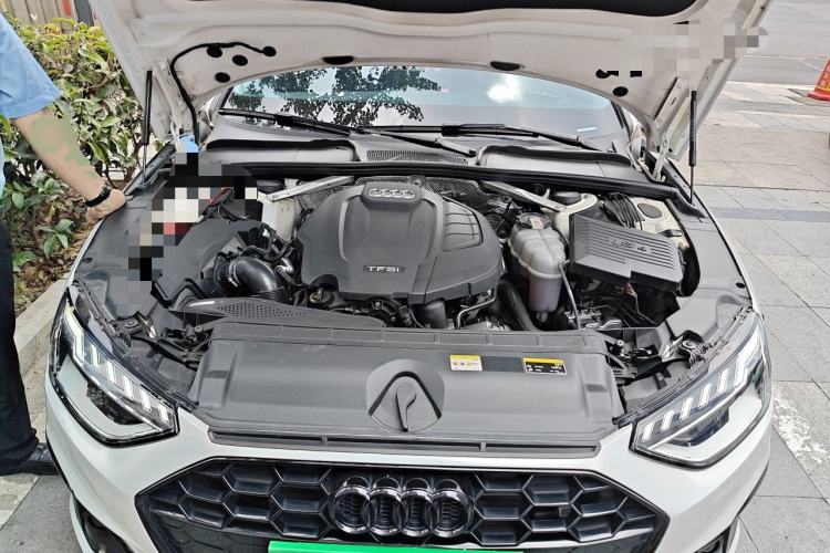 Used Audi A4L 2022 40 TFSI Luxury Dynamic Model Engine Bay
