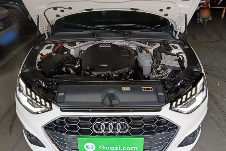 Used Audi A4L 2022 40 TFSI Fashion Dynamic Model Engine Bay