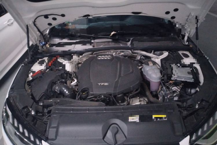 Used Audi A4L 2022 40 TFSI Luxury Dynamic Model Engine Bay