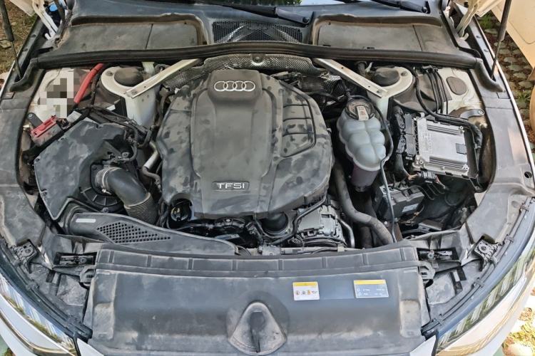 Used Audi A4L 2022 40 TFSI Fashion Dynamic Model Engine Bay