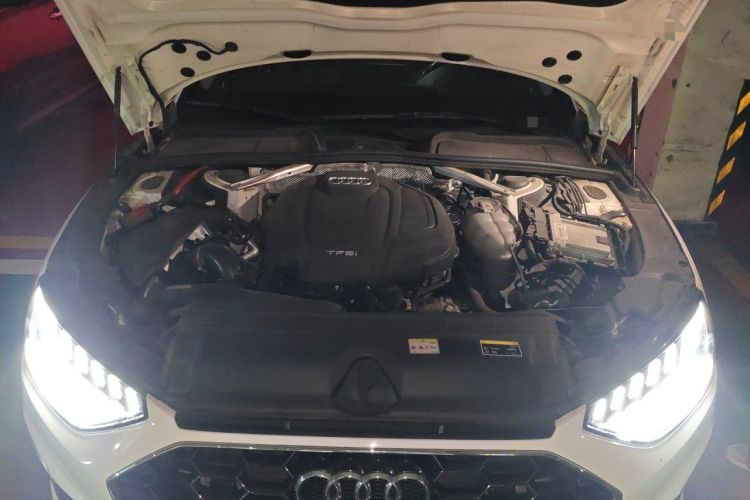 Used Audi A4L 2022 40 TFSI Fashion Dynamic Model Engine Bay