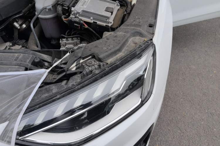 Used Audi A4L 2022 40 TFSI Luxury Dynamic Model Engine Bay Left