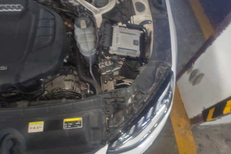 Used Audi A4L 2022 40 TFSI Fashion Dynamic Model Engine Bay Left