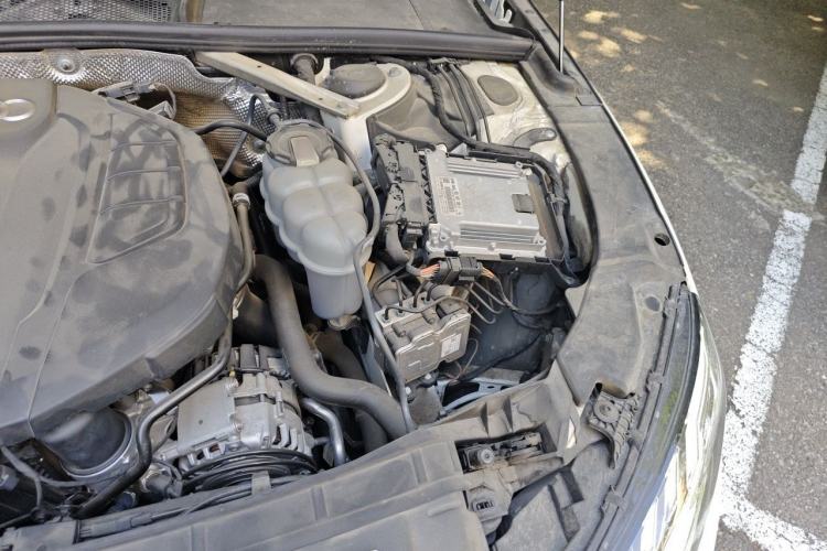 Used Audi A4L 2022 40 TFSI Luxury Dynamic Model Engine Bay Left