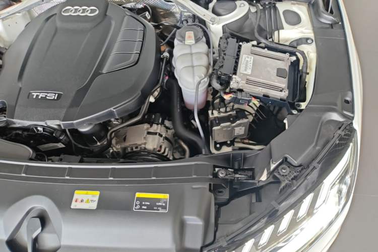 Used Audi A4L 2022 40 TFSI Luxury Dynamic Model Engine Bay Left