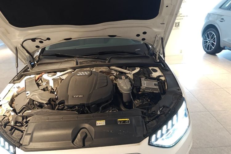 Used Audi A4L 2022 40 TFSI Stylish and Elegant Edition Engine Bay Left