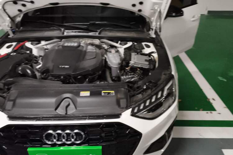 Used Audi A4L 2022 40 TFSI Luxury Dynamic Model Engine Bay Left