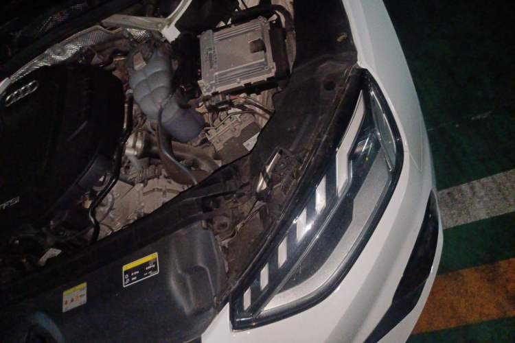 Used Audi A4L 2022 40 TFSI Luxury Dynamic Model Engine Bay Left