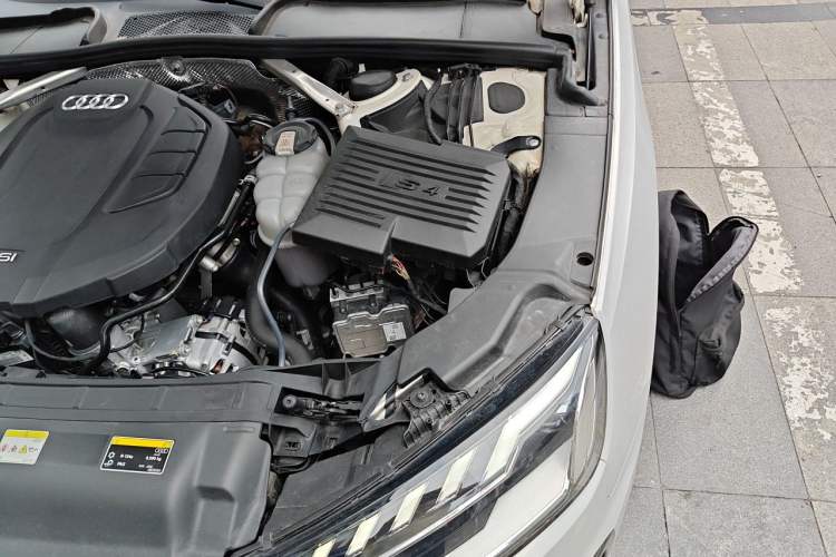 Used Audi A4L 2022 40 TFSI Luxury Dynamic Model Engine Bay Left
