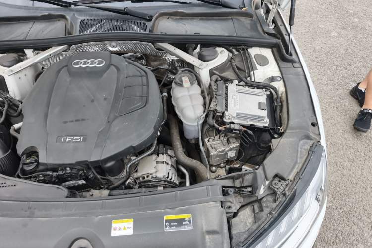 Used Audi A4L 2022 40 TFSI Luxury Dynamic Model Engine Bay Left