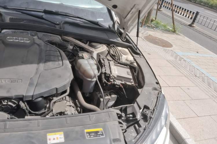 Used Audi A4L 2022 40 TFSI Luxury Prestige Edition Engine Bay Left