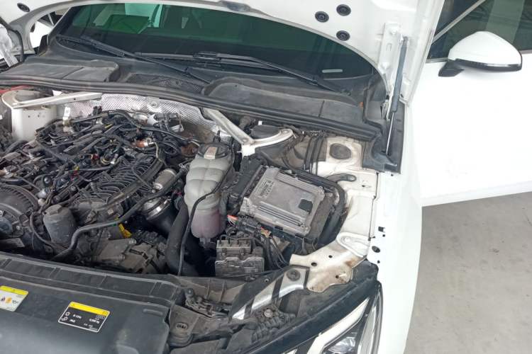 Used Audi A4L 2022 40 TFSI Fashion Dynamic Model Engine Bay Left