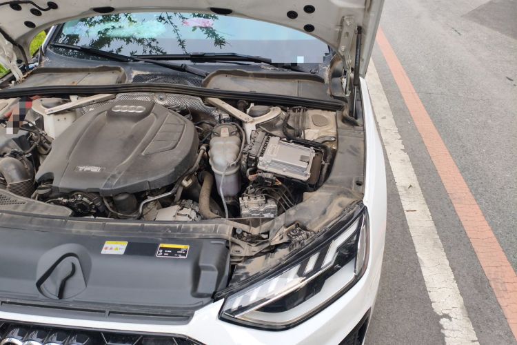 Used Audi A4L 2022 40 TFSI Luxury Dynamic Model Engine Bay Left