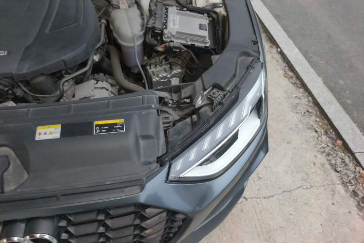 Used Audi A4L 2022 40 TFSI Luxury Dynamic Model Engine Bay Left