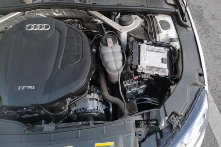 Used Audi A4L 2022 40 TFSI Stylish and Elegant Edition Engine Bay Left