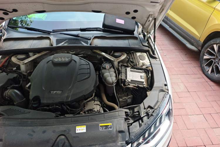 Used Audi A4L 2022 40 TFSI Luxury Dynamic Model Engine Bay Left