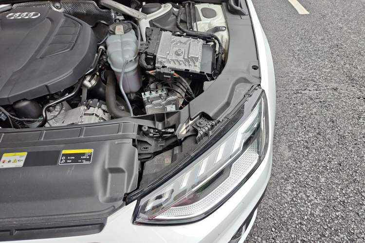 Used Audi A4L 2022 45 TFSI quattro Prestige Dynamic Edition Engine Bay Left