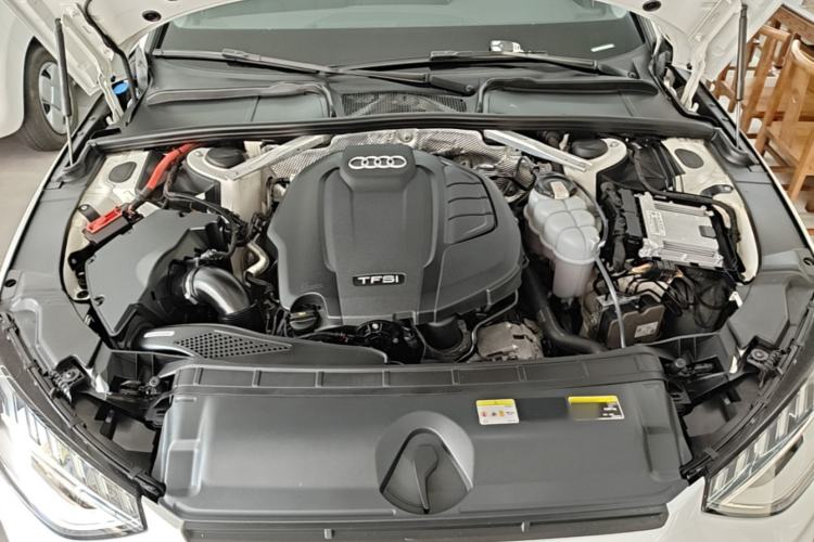 Used Audi A4L 2022 40 TFSI Fashion Dynamic Model Engine Bay